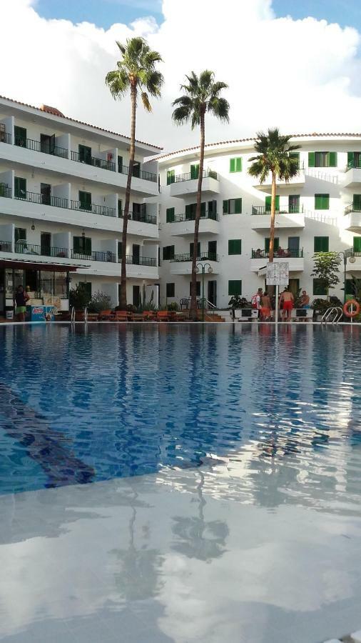 Canarian Havaii En Faluas Playa del Ingles (Gran Canaria)